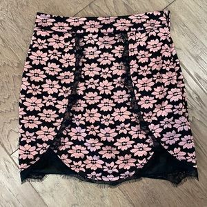 LF pink and black skirt NWT
